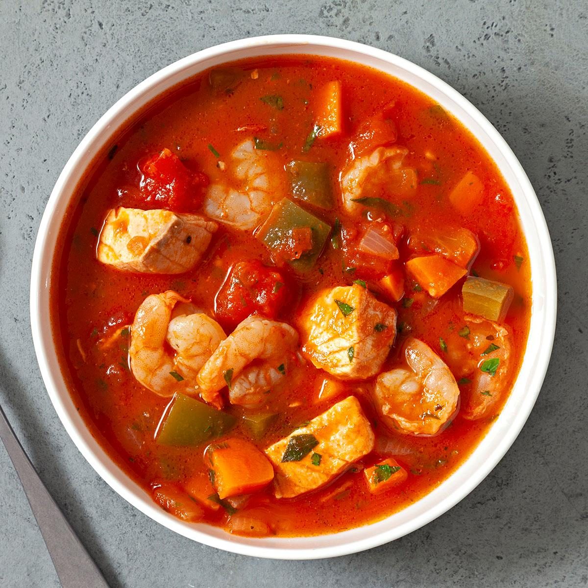 Seafood Soup Recipe Exps Ft24 28006 Jr 0814 2